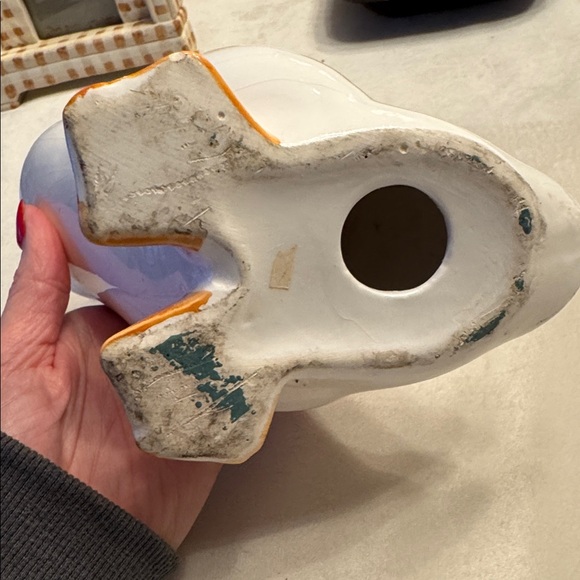 Vintage! White Ceramic Duck Figurine with Orange Beak and Feet - Picture 5 of 8